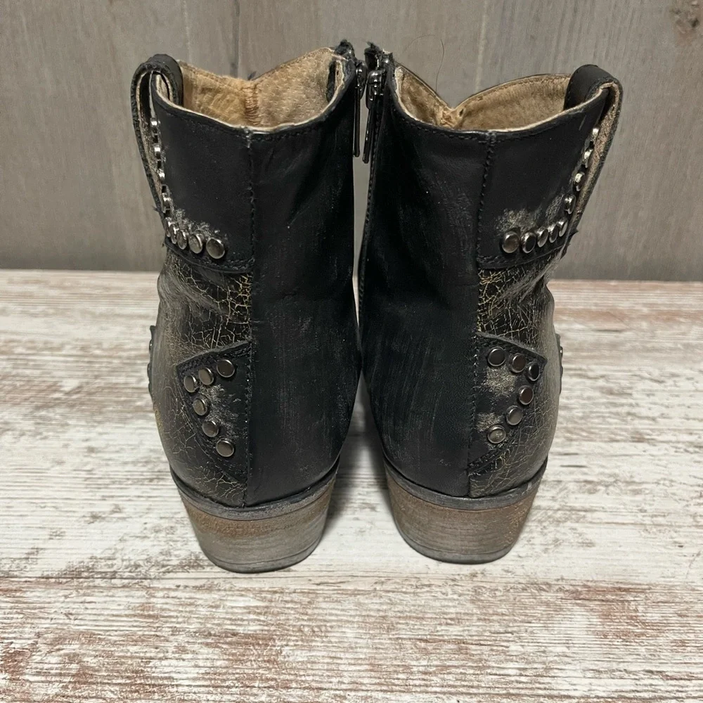 Circle G Black Studded Ankle Boots - Picture 4 of 7